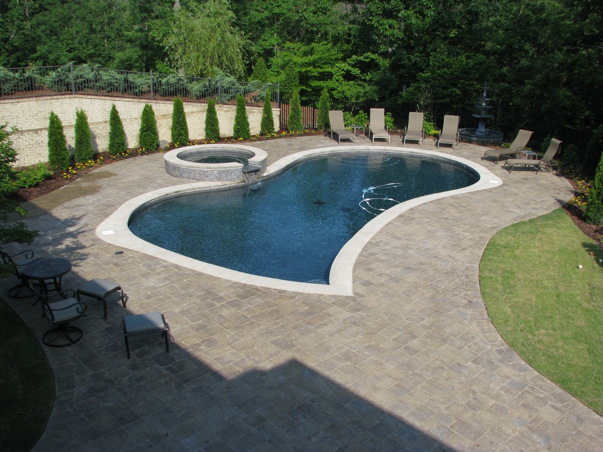 646_gunite_swimming_pool.jpg