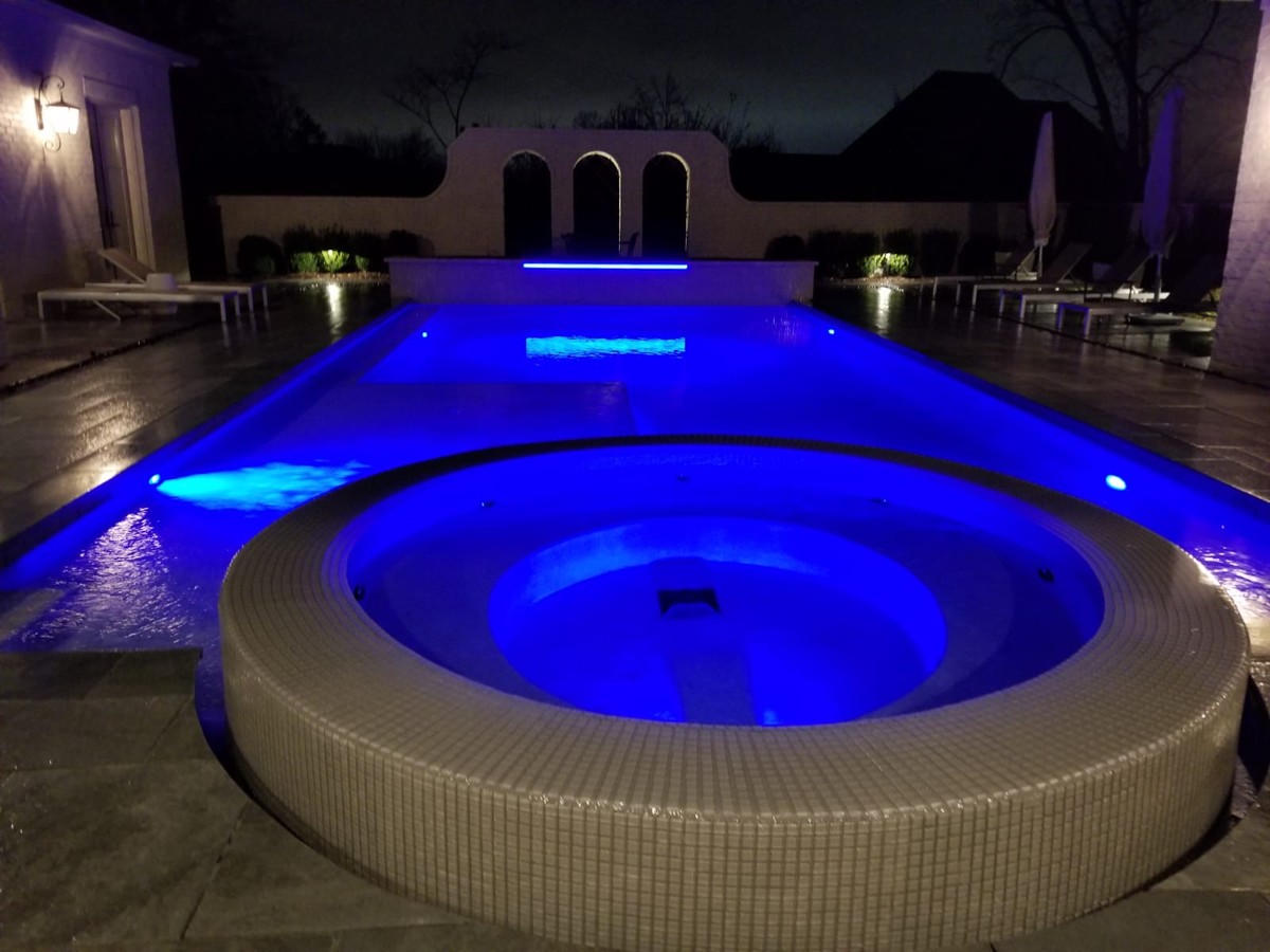 650_gunite_swimming_pool.jpeg