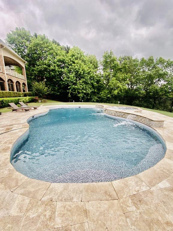 656_gunite_swimming_pool.jpg